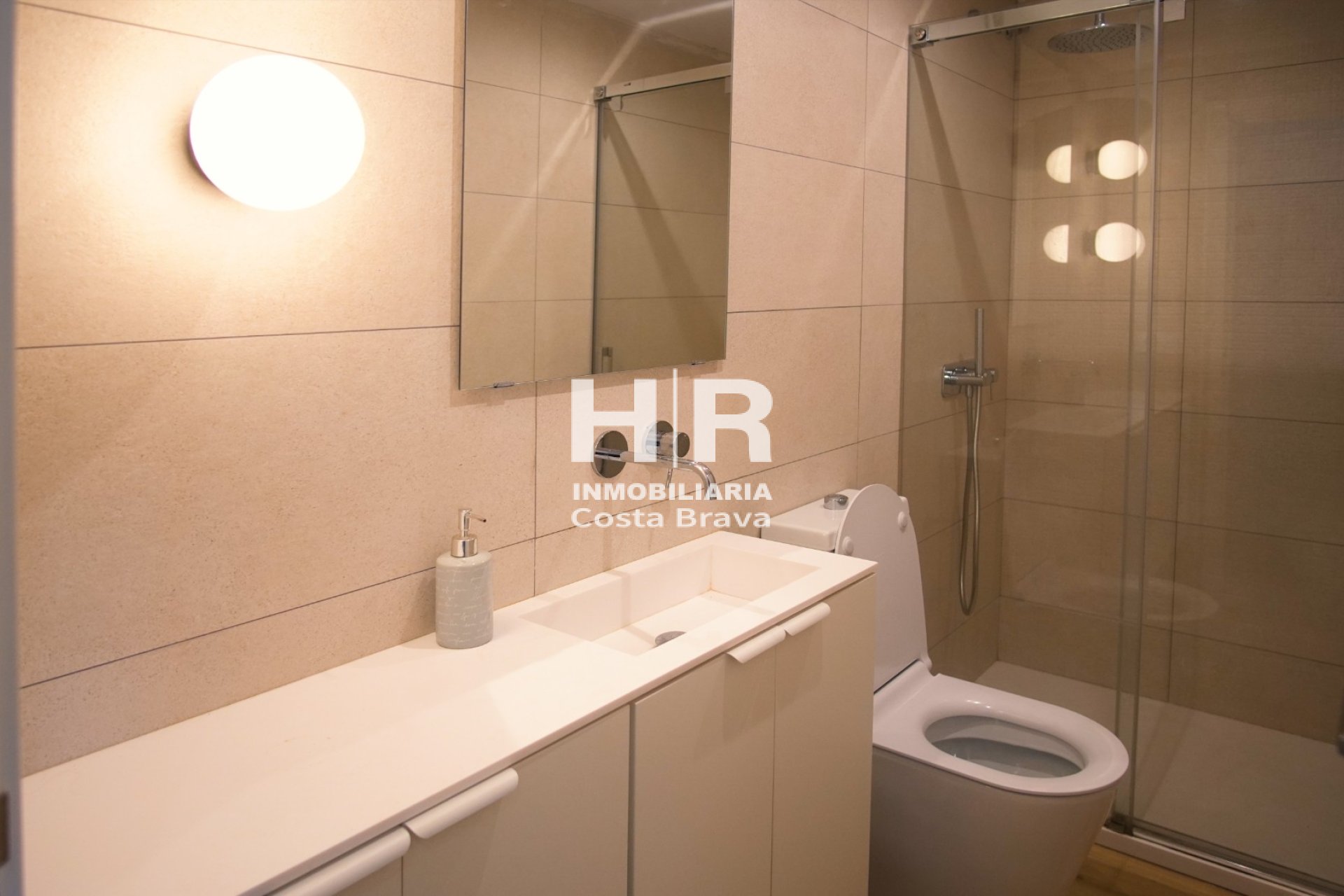 Lloguer a llarg termini - Apartamento / piso - Platja D'Aro