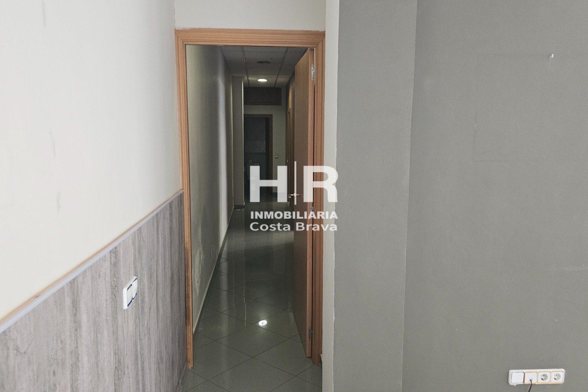 Long Term Rental - Commercial unit - Granollers - Centro