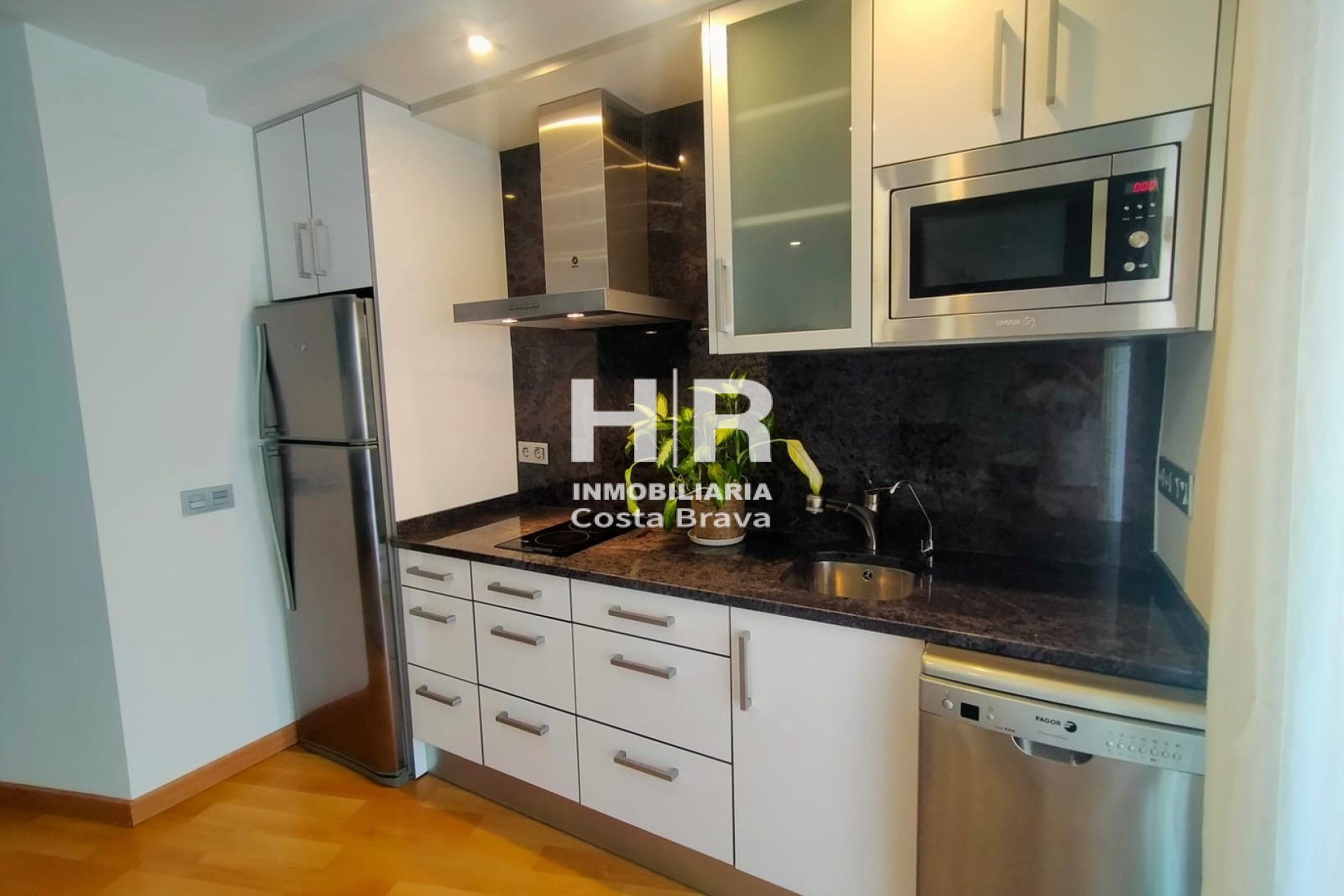 Sale - Apartment / flat - Castell-Platja d'Aro - Centro