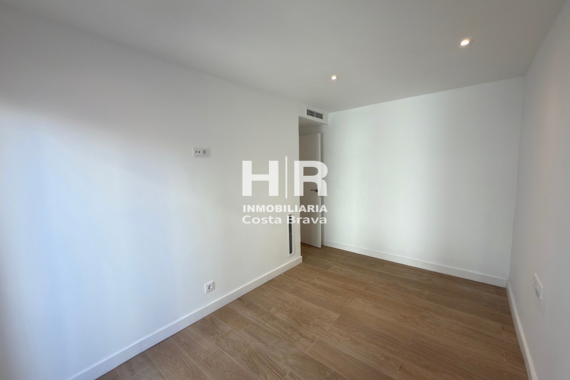 Sale - Apartment / flat - Sant Antoni De Calonge - Centro