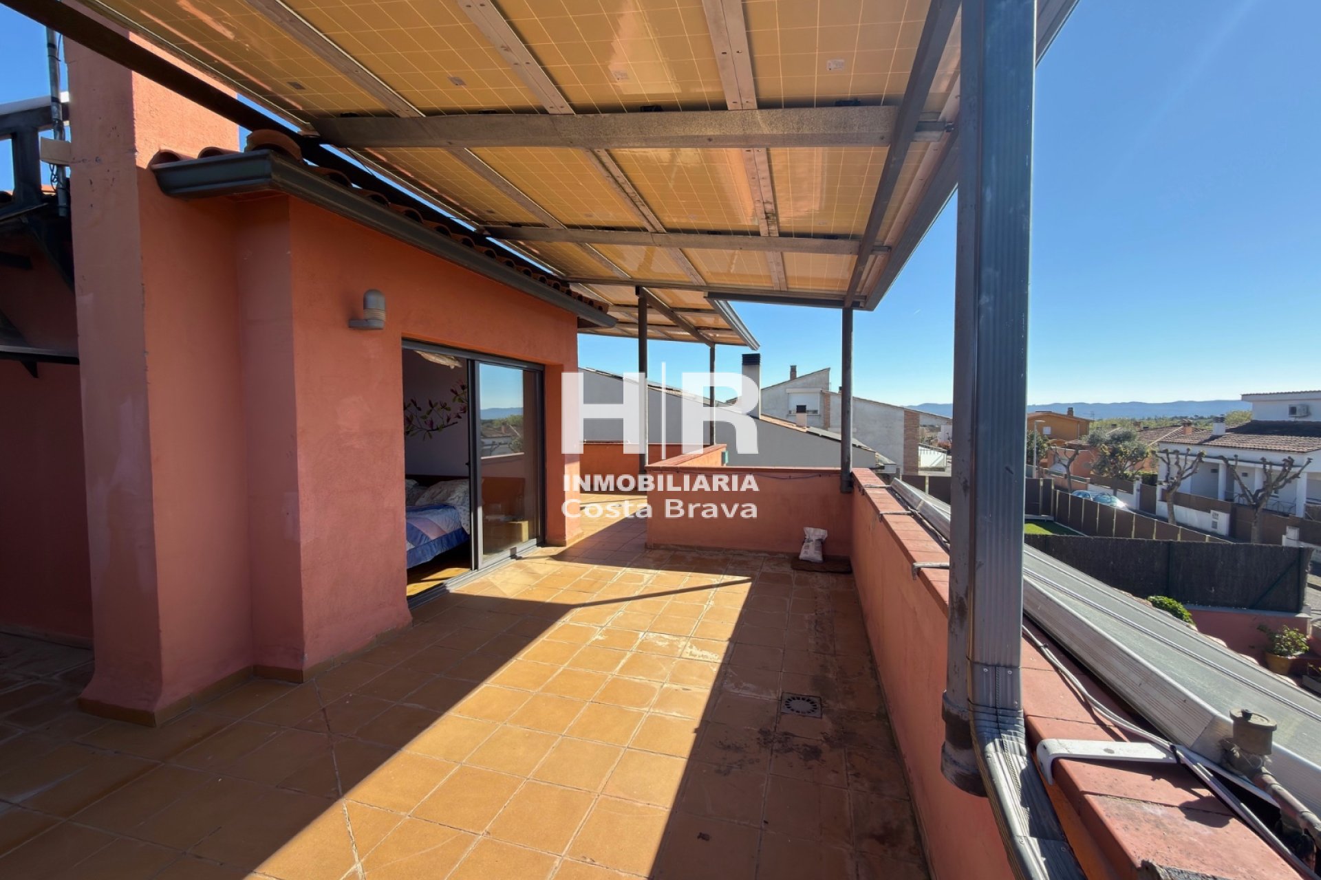 Sale - Casa unifamiliar - AIGUAVIVA - CENTRO PUEBLO