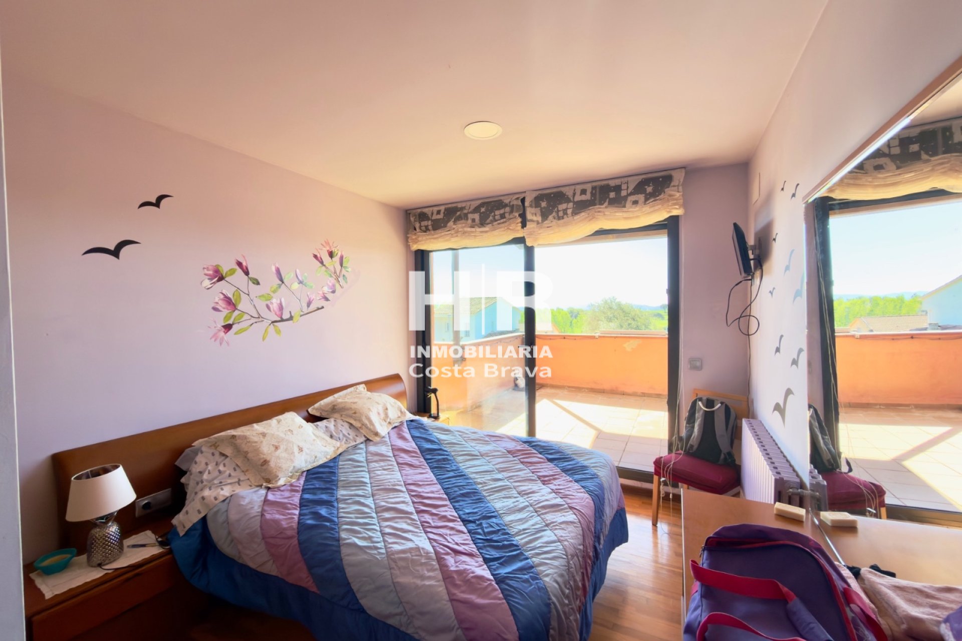 Sale - Casa unifamiliar - AIGUAVIVA - CENTRO PUEBLO