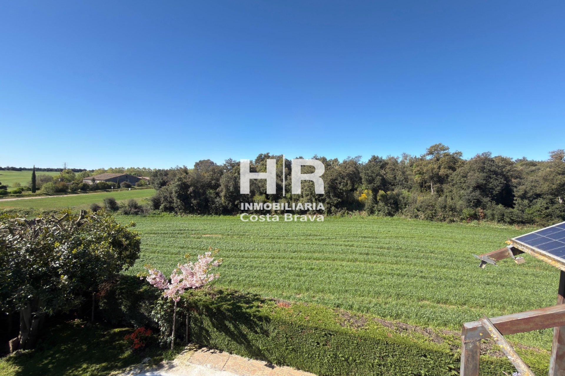 Sale - Casa unifamiliar - AIGUAVIVA - CENTRO PUEBLO