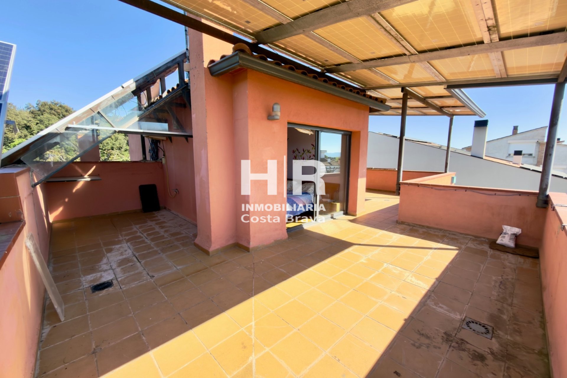 Venda - Casa unifamiliar - AIGUAVIVA - CENTRO PUEBLO