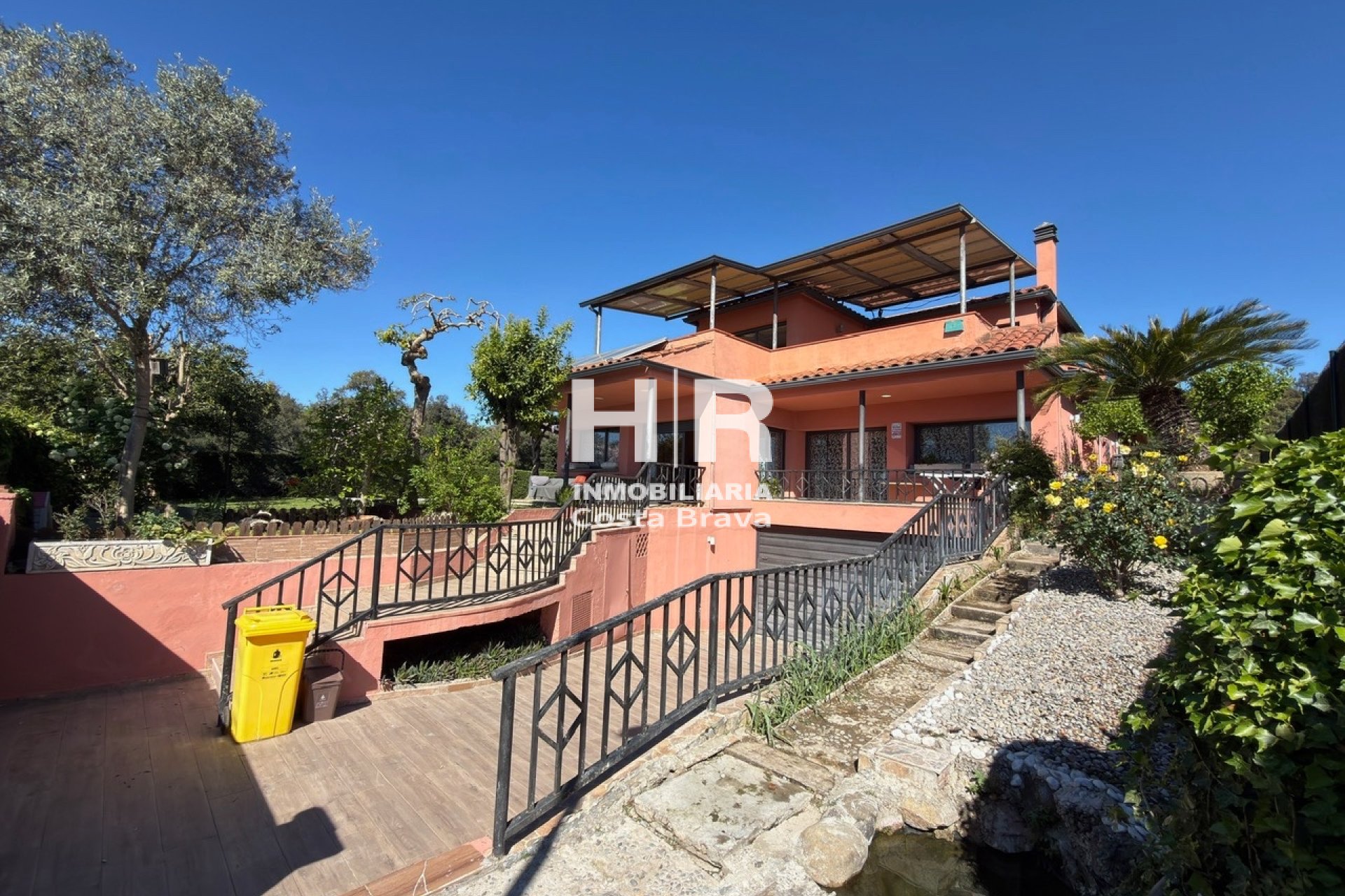 Venda - Casa unifamiliar - AIGUAVIVA - CENTRO PUEBLO