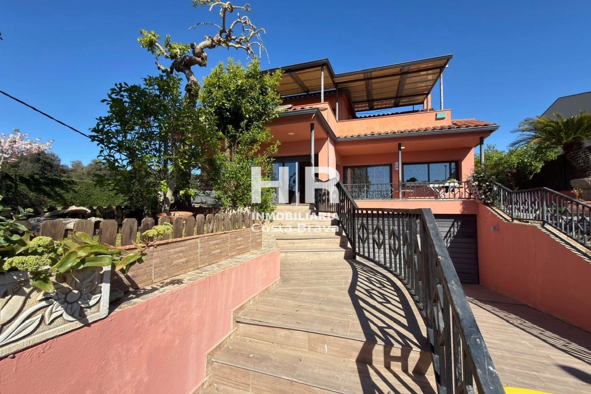 Venda - Casa unifamiliar - AIGUAVIVA - CENTRO PUEBLO
