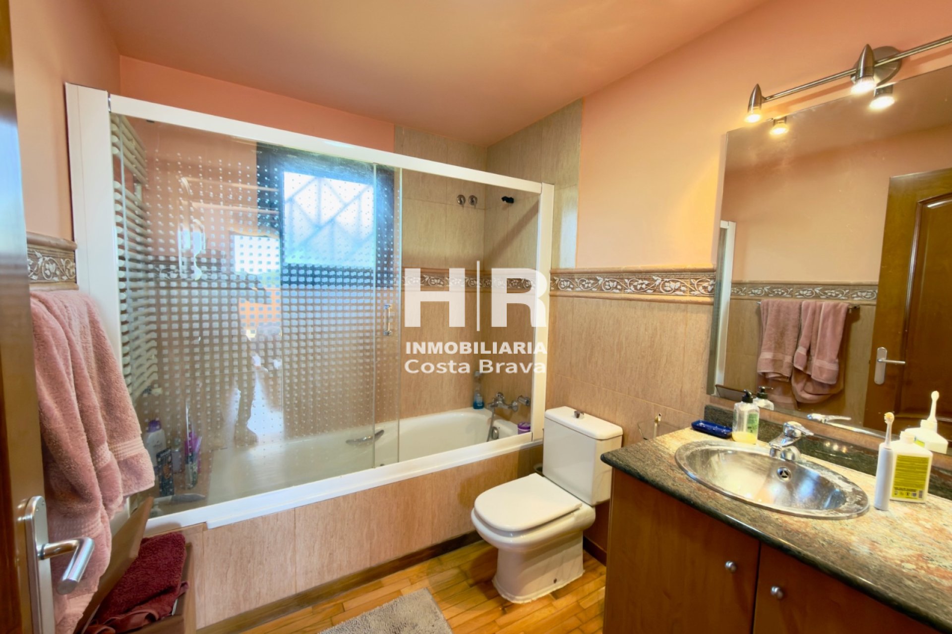 Vente - Casa unifamiliar - AIGUAVIVA - CENTRO PUEBLO