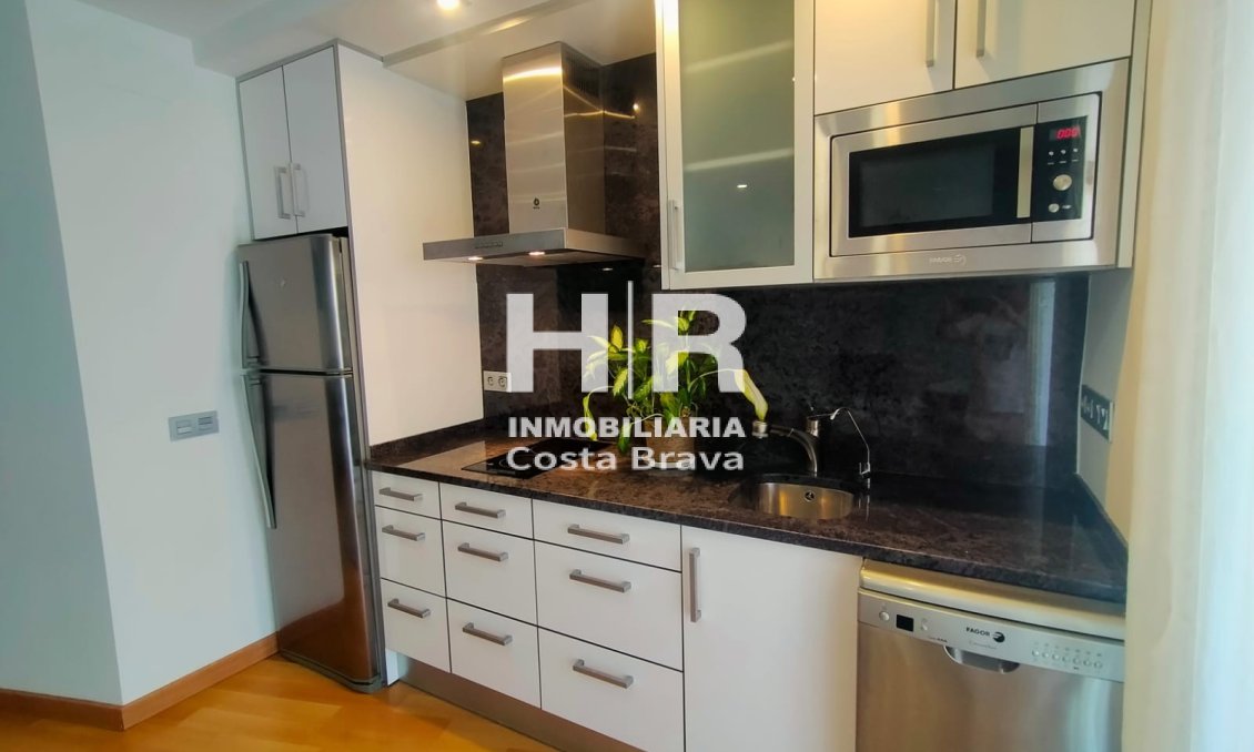 Sale - Apartment / flat - Castell-Platja d'Aro - Centro