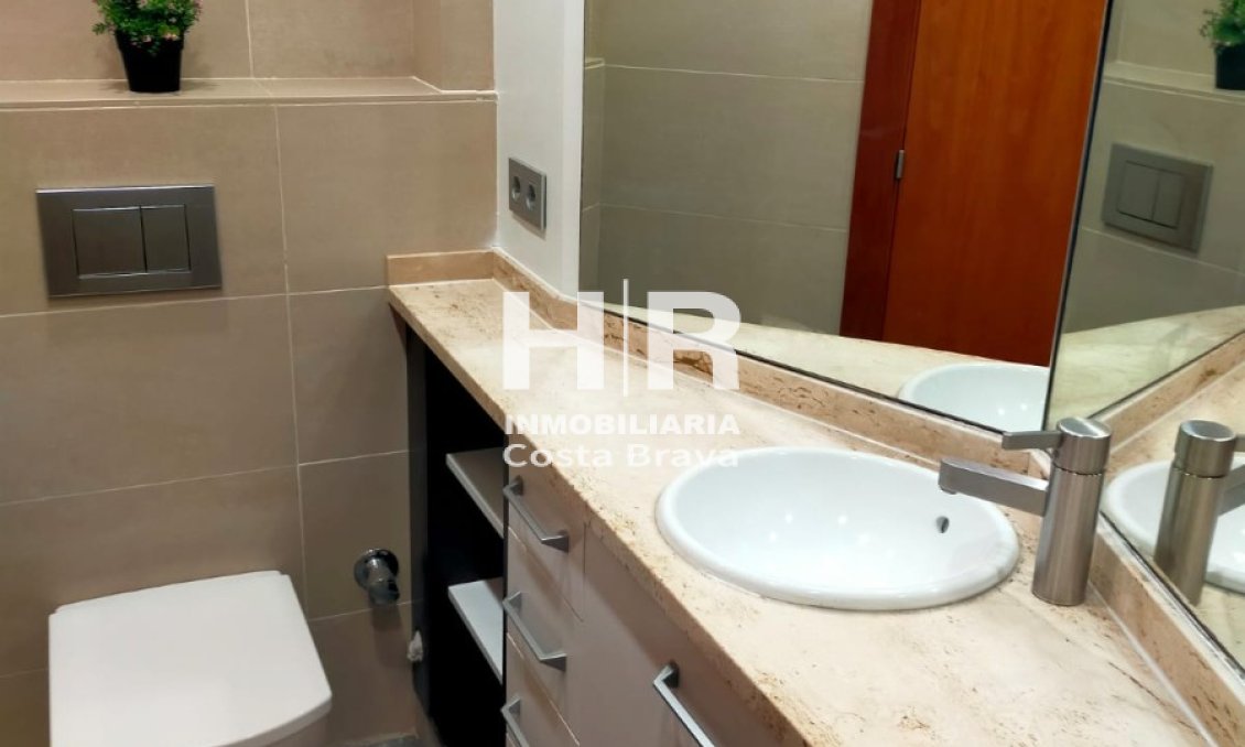 Sale - Apartment / flat - Castell-Platja d'Aro - Centro