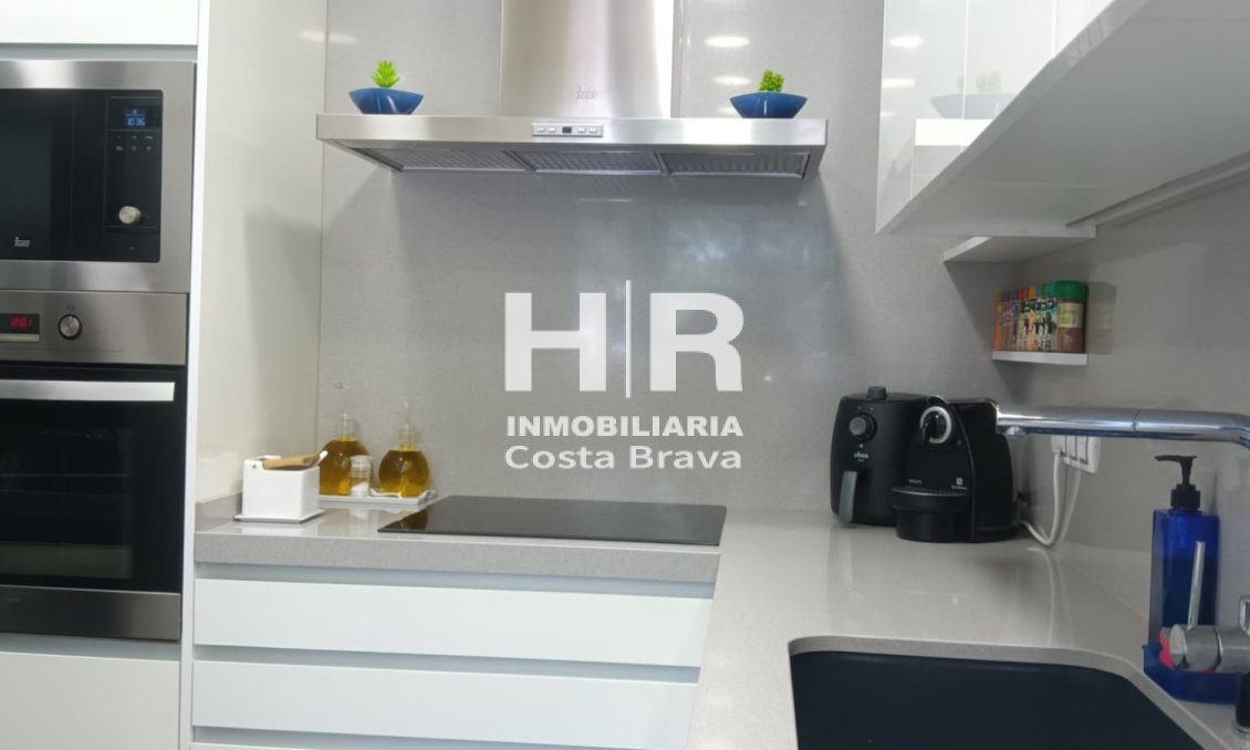 Sale - Apartment / flat - Platja D'Aro - Centro