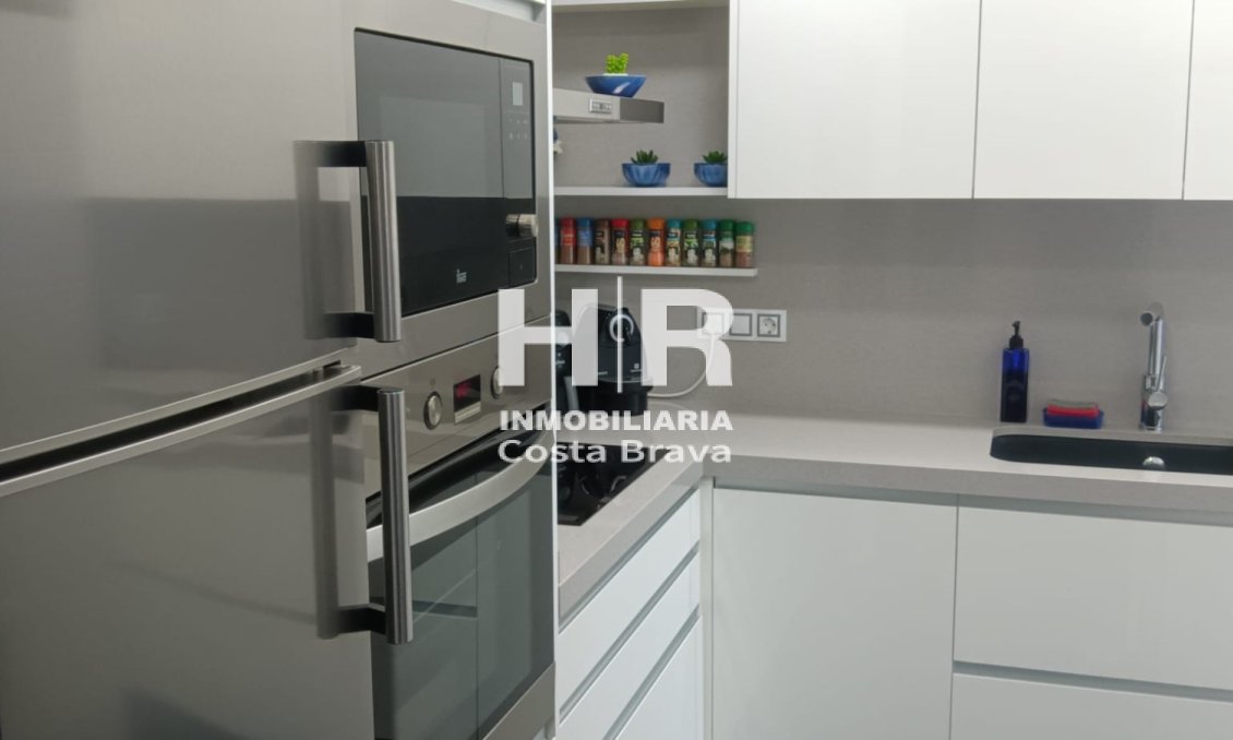 Sale - Apartment / flat - Platja D'Aro - Centro