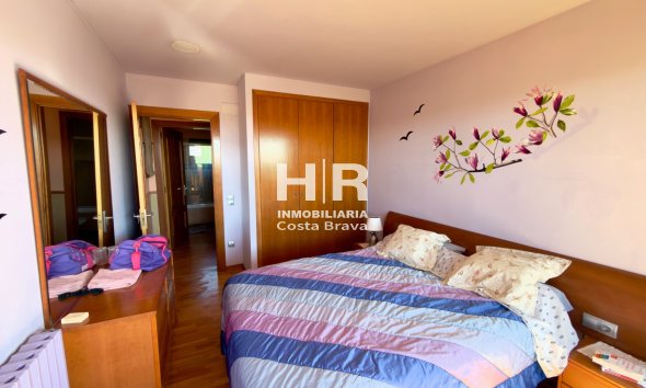 Venda - Casa unifamiliar - AIGUAVIVA - CENTRO PUEBLO