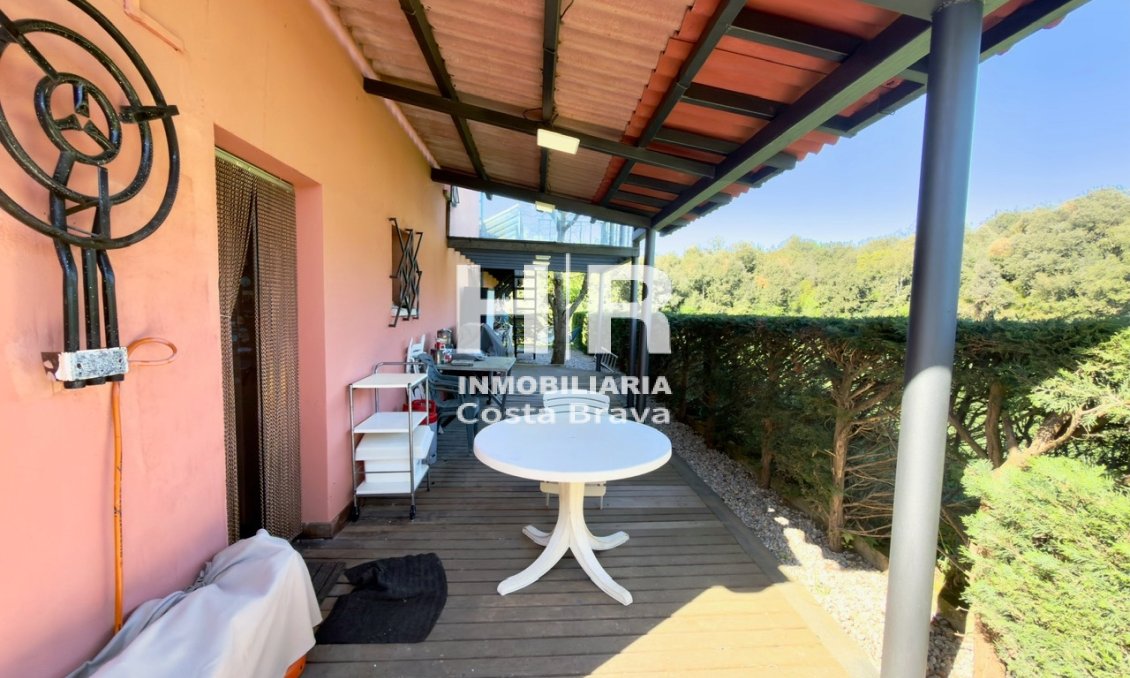Venda - Casa unifamiliar - AIGUAVIVA - CENTRO PUEBLO