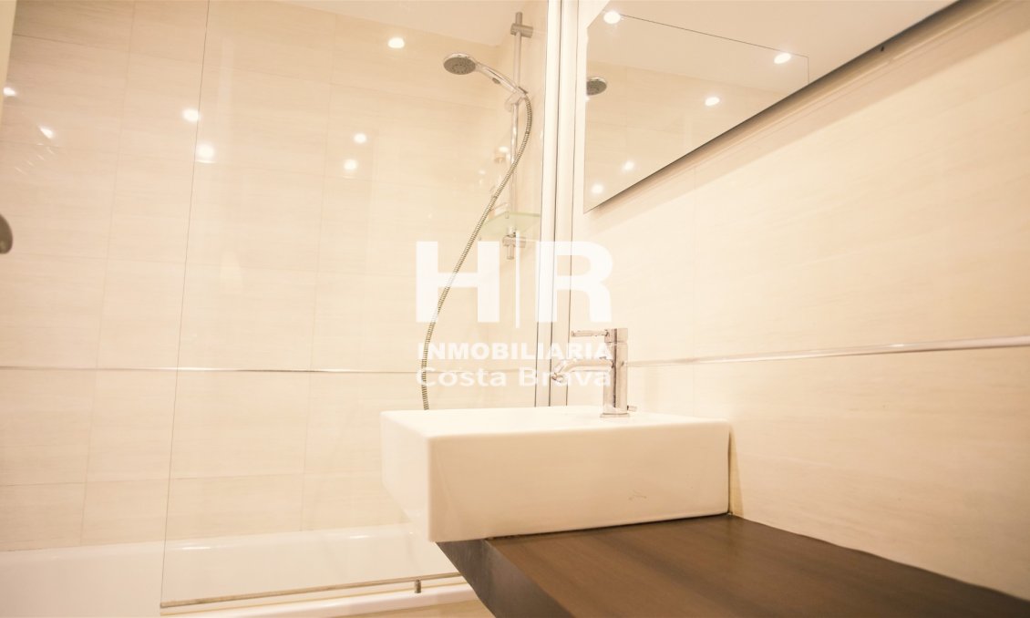 Sale - Apartment / flat - Castell-Platja d'Aro - Centro