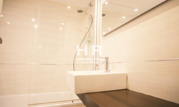 Sale - Apartment / flat - Castell-Platja d'Aro - Centro