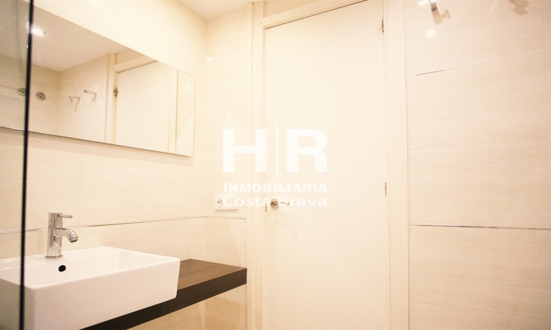 Sale - Apartment / flat - Castell-Platja d'Aro - Centro