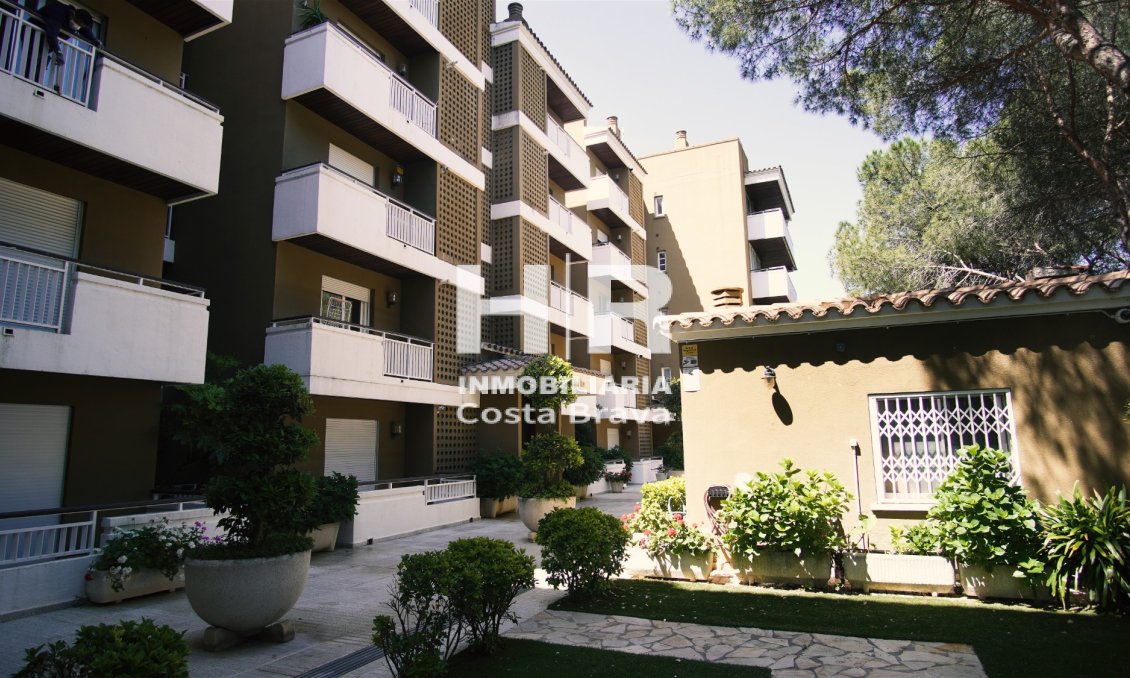 Sale - Apartment / flat - Castell-Platja d'Aro - Centro