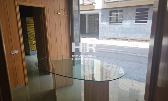 Location à long terme - Local commercial - Granollers - Centro