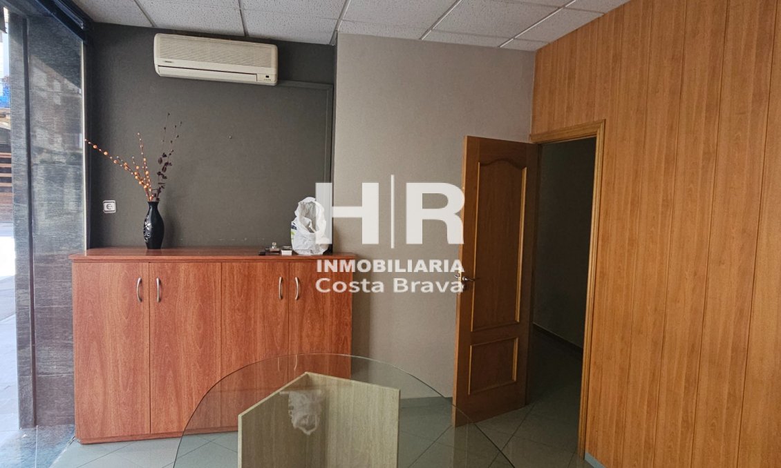 Location à long terme - Local commercial - Granollers - Centro