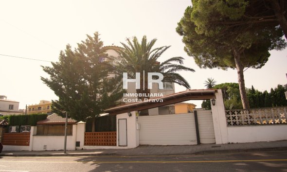 Venda - Casa - L´Escala - Platja