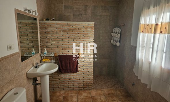 Sale - Cave house - Benamaurel - Puente Arriba