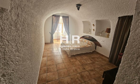 Sale - Cave house - Benamaurel - Puente Arriba