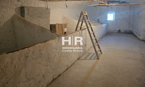 Sale - Cave house - Benamaurel - Puente Arriba