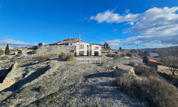 Sale - Cave house - Benamaurel - Puente Arriba